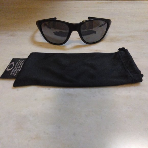 Oakley Fives 2.0 sunglasses - Picture 1 of 4